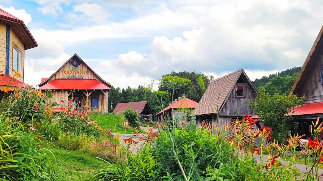 La Vieille Ferme, Ecogite Saint-Fulgence 외부 사진