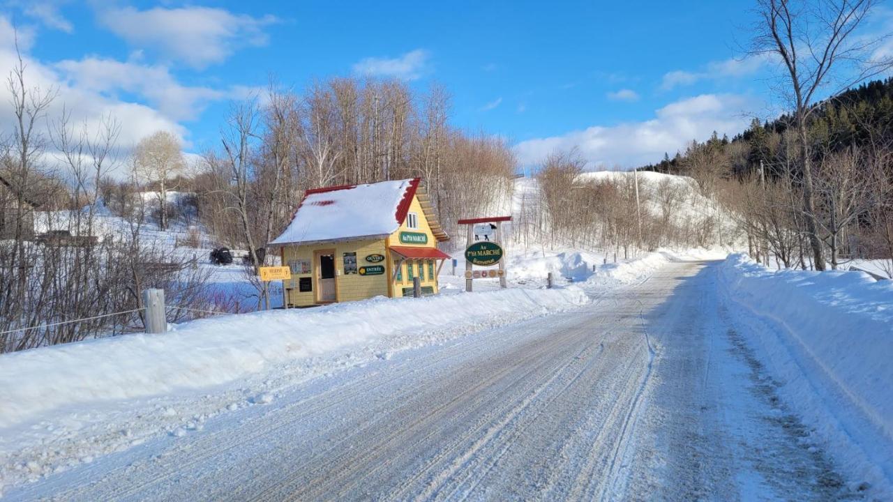 La Vieille Ferme, Ecogite Saint-Fulgence 외부 사진
