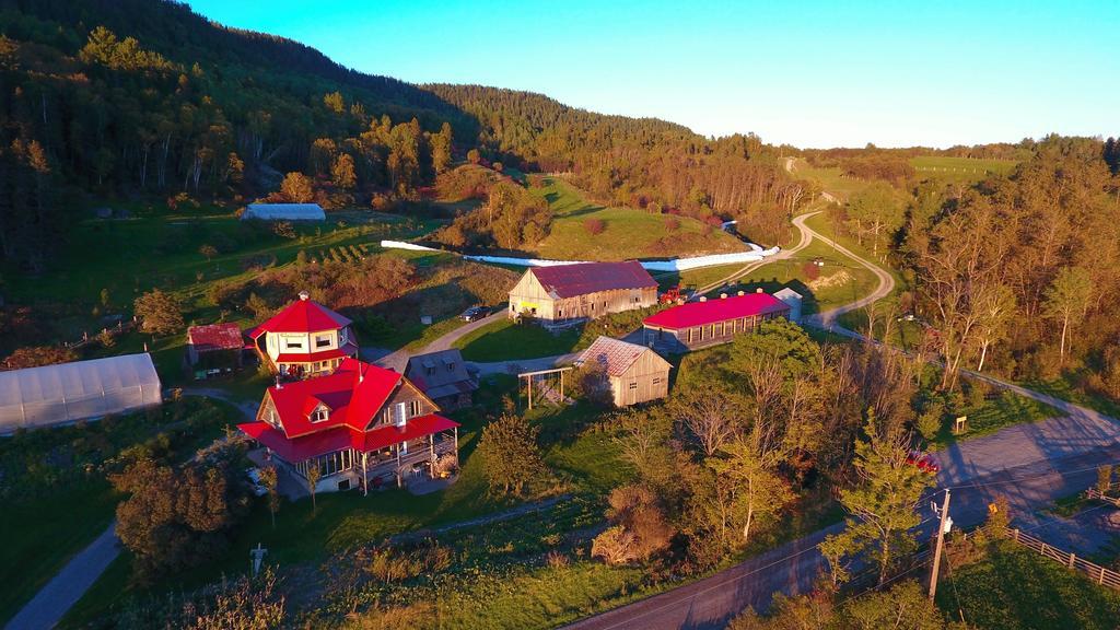 La Vieille Ferme, Ecogite Saint-Fulgence 외부 사진